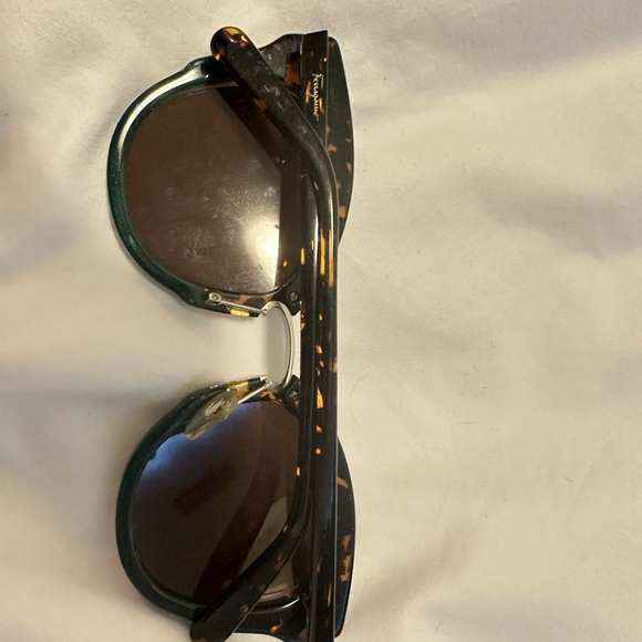 Ferragamo Sunglasses - Picture 6 of 6